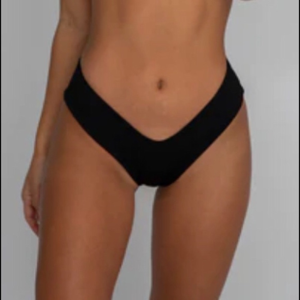 Skatie Mandi bottom-Black